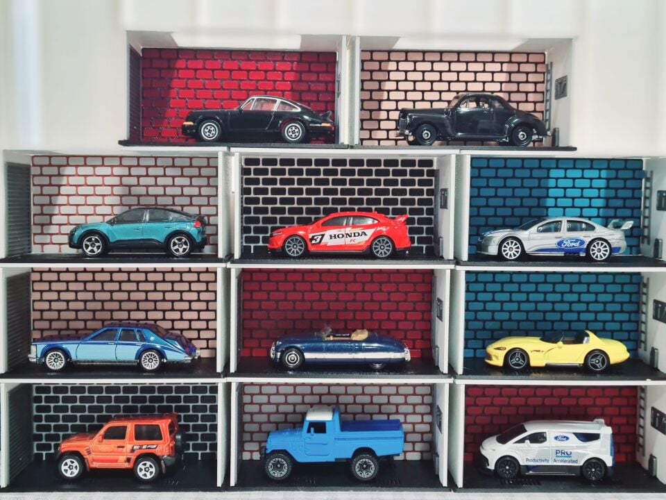 SIHIRBOX 3D METAL ARABA STANDI TEKLİ